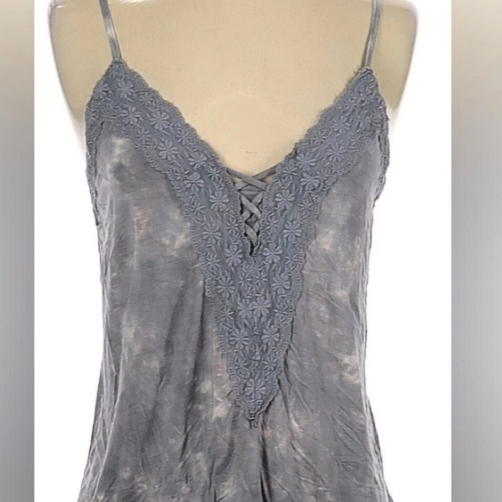 AE Lace Tye Dye Flowy V Neck Tank Top S M . Medium Grey White Strappy Spaghetti